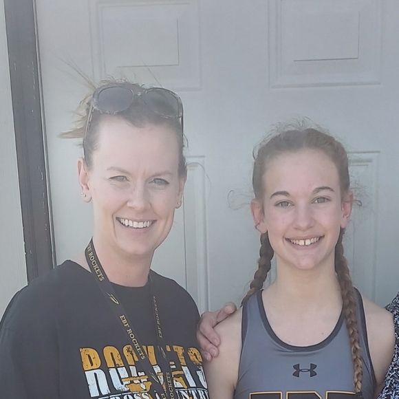 Meet your Posher, Lisa - Picture 1 of 1